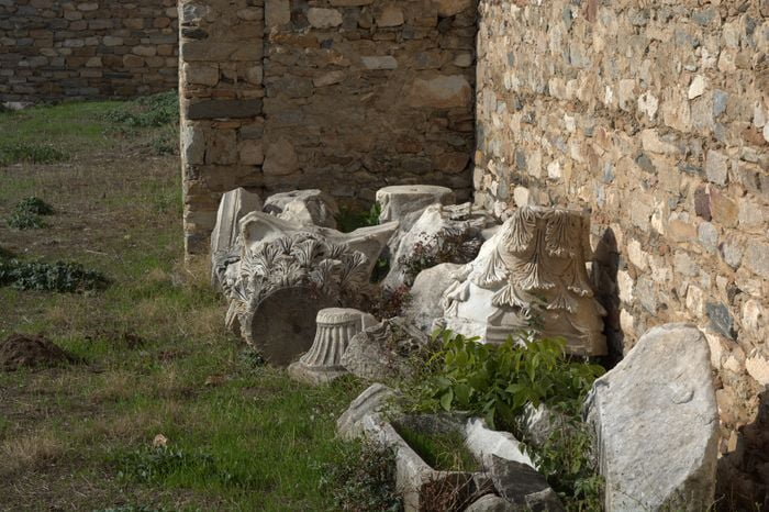 Toprak âlimlerin tenini çürütmez